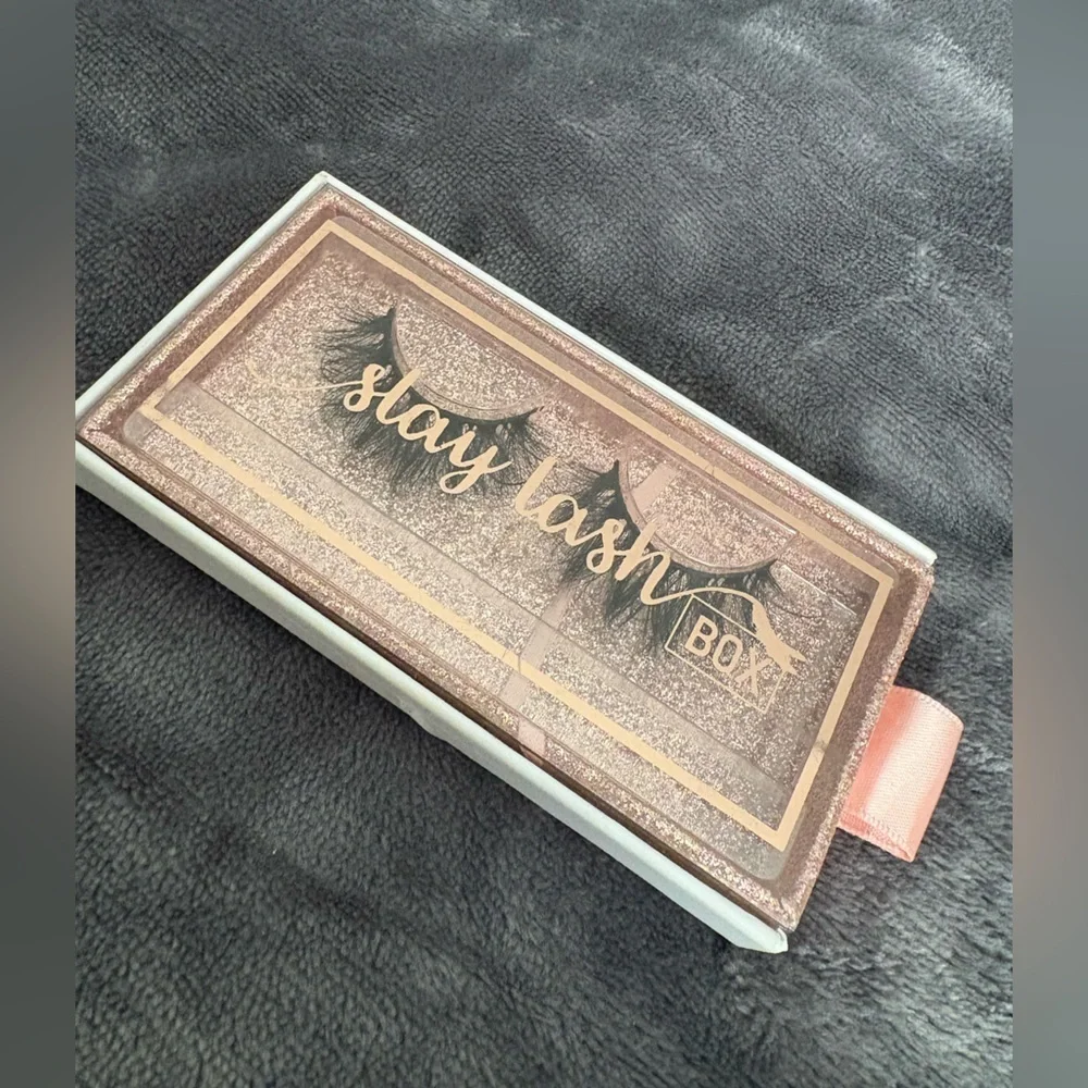 Slay Lash Box with Faux Lashes - Picture 1 of 4